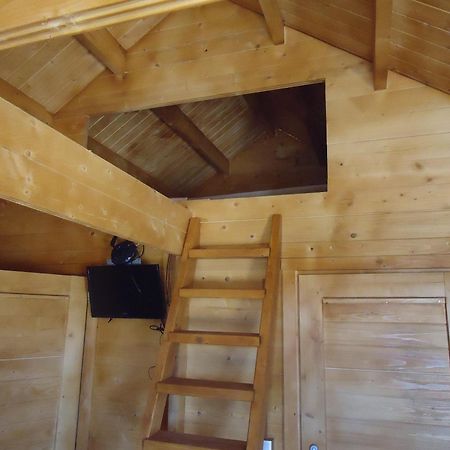 Monte Do Azibo Glamping Hotel Podence Szoba fotó