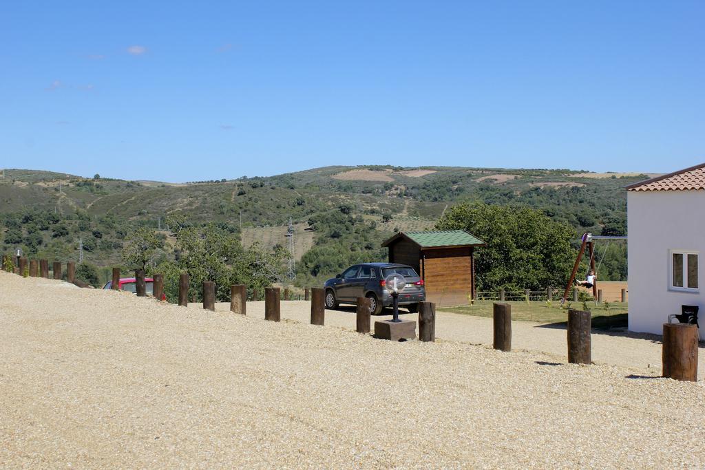 Monte Do Azibo Glamping Hotel Podence Szoba fotó