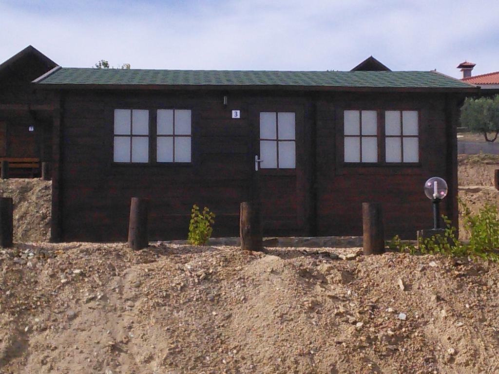 Monte Do Azibo Glamping Hotel Podence Szoba fotó