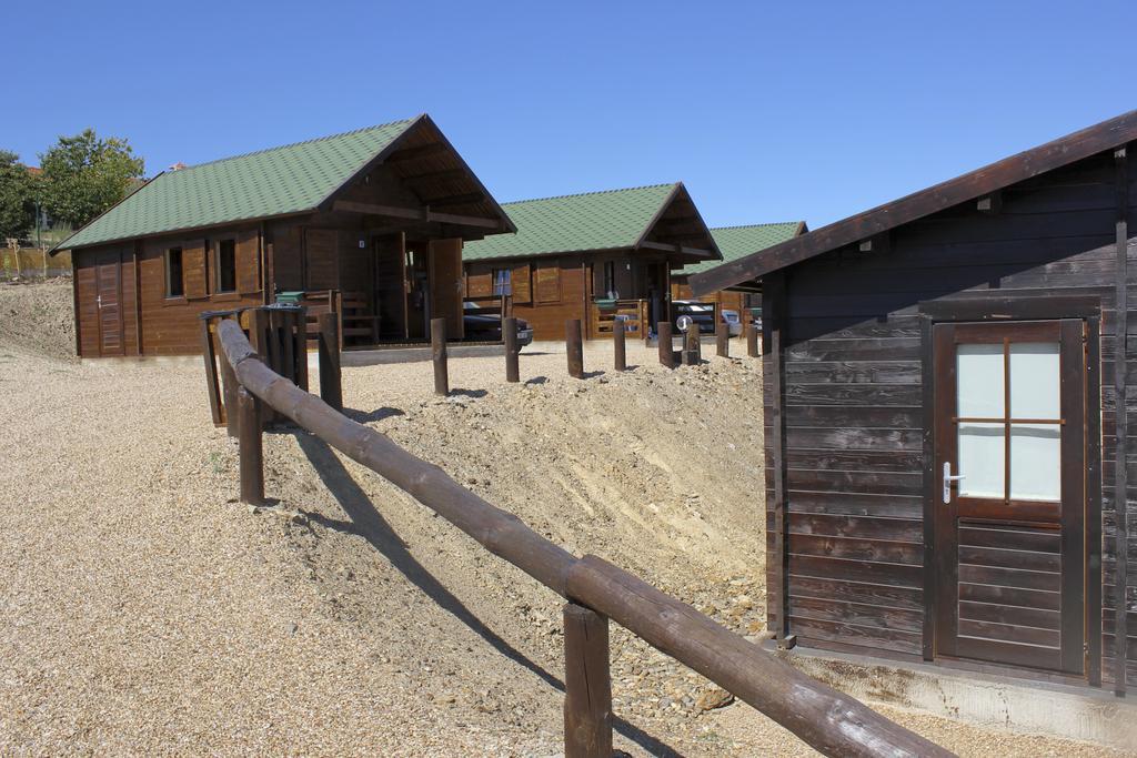 Monte Do Azibo Glamping Hotel Podence Kültér fotó